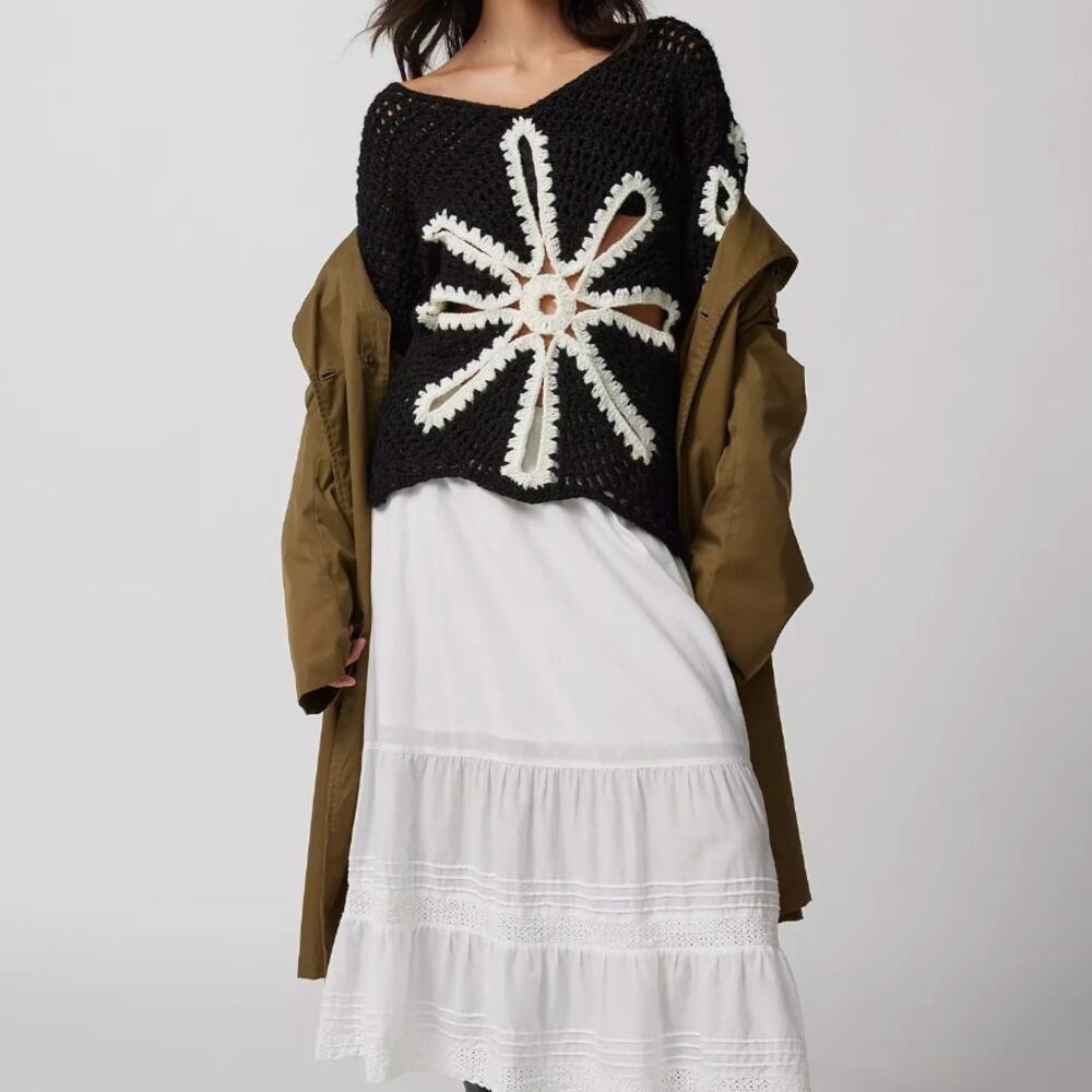 Mandinga Copo Crochet Cutout Sweater